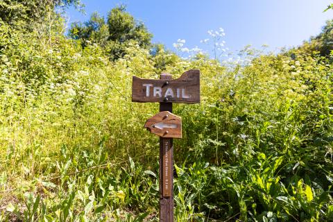 A trail sign in Parma Park