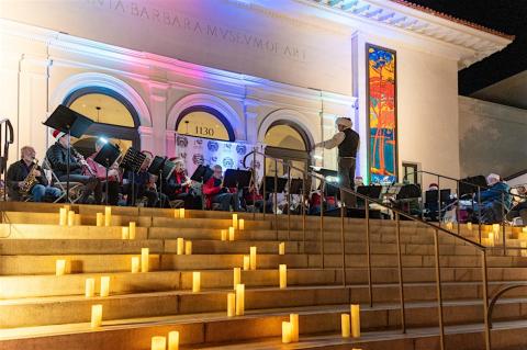 DSBIA Holiday Sing Along with the Prime Time Band on steps of the Santa Barbara Museum Of Art